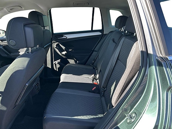 Volkswagen Tiguan 12 of 13