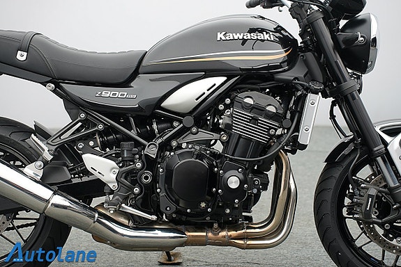 Kawasaki Z900RS* Nya däck fram & bak, Nyservad* 11 of 25