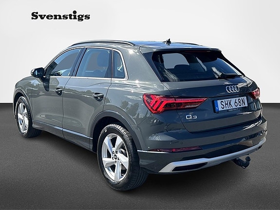 Audi Q3 3 of 12