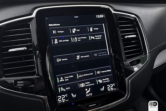 Volvo XC90 14 of 21
