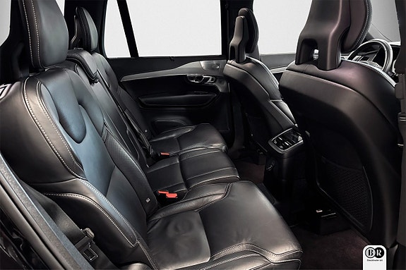 Volvo XC90 9 of 21