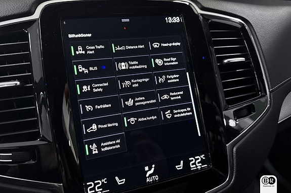 Volvo XC90 15 of 21
