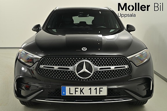 Mercedes-Benz GLC300 e 3 of 12