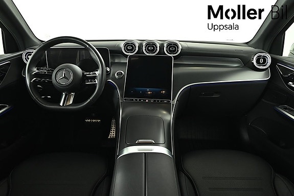 Mercedes-Benz GLC300 e 9 of 12