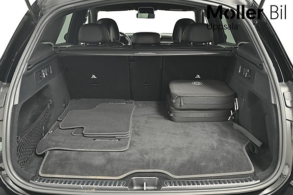 Mercedes-Benz GLC300 e 11 of 12