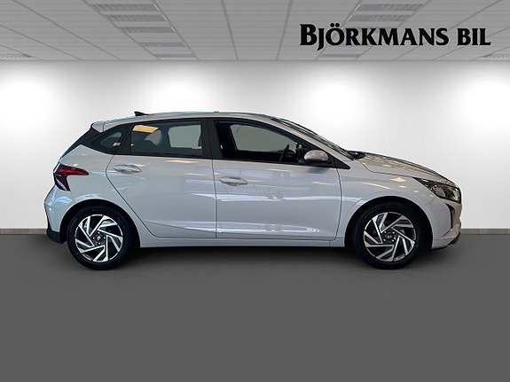 Hyundai i20 4 of 14