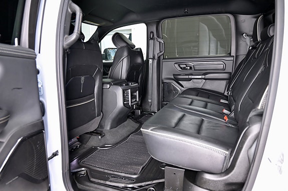 Dodge RAM 1500 9 of 25