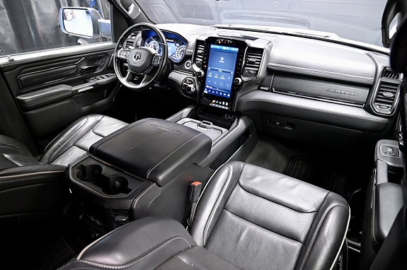 Dodge RAM 1500 12 of 25