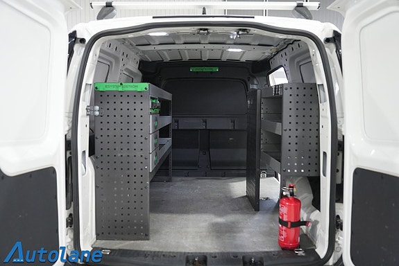 Volkswagen Caddy Maxi 11 of 27