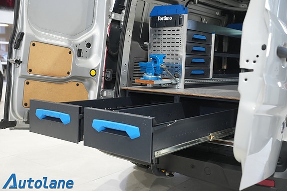 Ford Transit Connect 15 of 30
