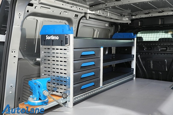 Ford Transit Connect 14 of 30