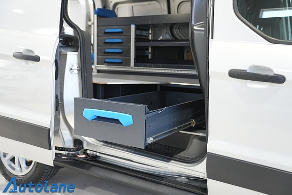 Ford Transit Connect 17 of 30