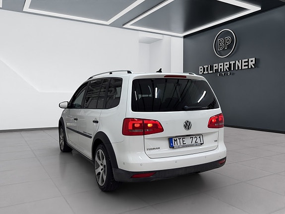 Volkswagen CrossTouran 6 of 16