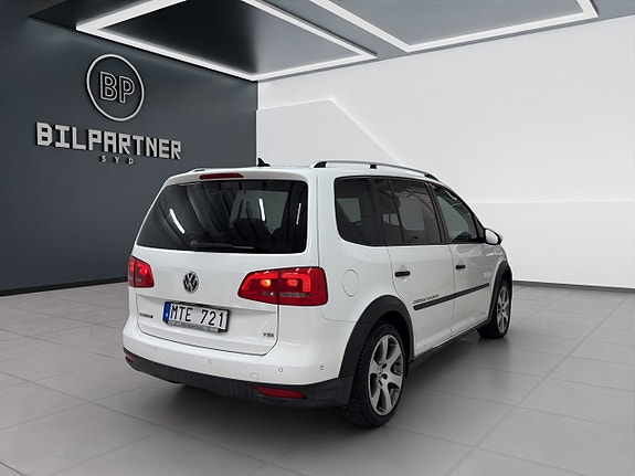 Volkswagen CrossTouran 4 of 16
