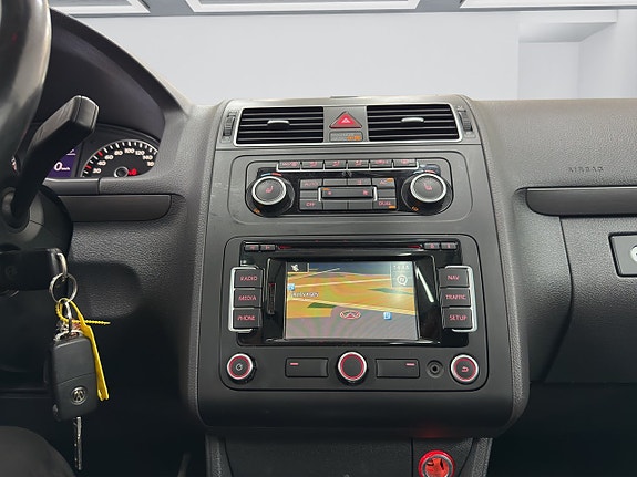 Volkswagen CrossTouran 13 of 16