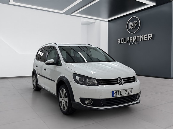 Volkswagen CrossTouran 2 of 16