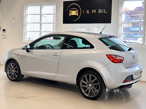 Seat Ibiza 2 of 13