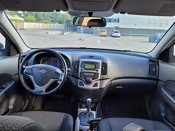 Hyundai i30 6 of 8