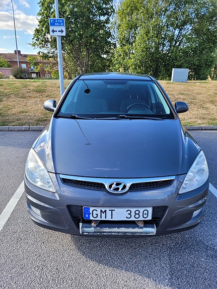 Hyundai i30 2 of 8