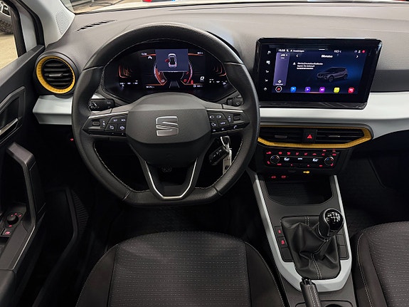 Seat Arona 4 of 12