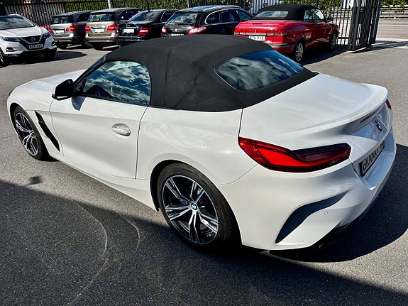 BMW Z4 6 of 18