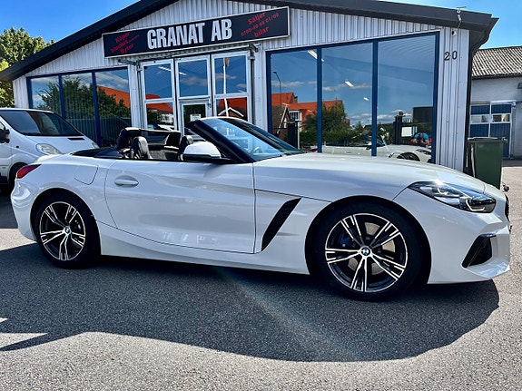 BMW Z4 2 of 18