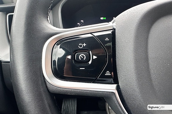 Volvo XC60 21 of 30