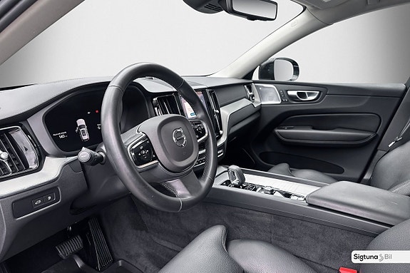Volvo XC60 12 of 30