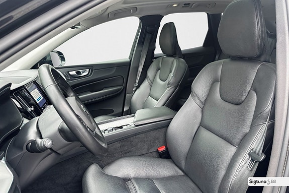 Volvo XC60 16 of 30
