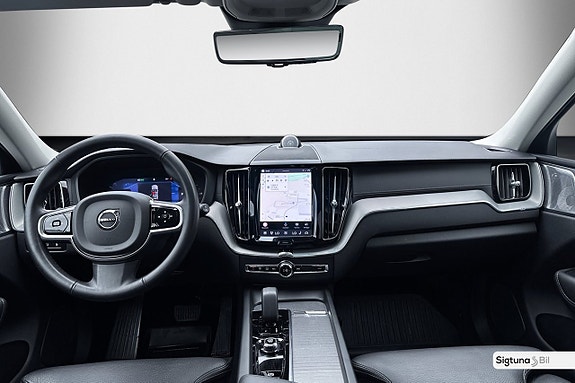 Volvo XC60 13 of 30