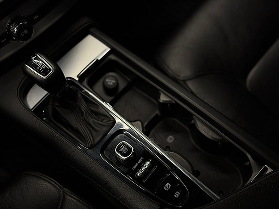 Volvo XC90 23 of 30