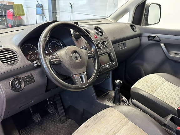Volkswagen Caddy Cross 14 of 25