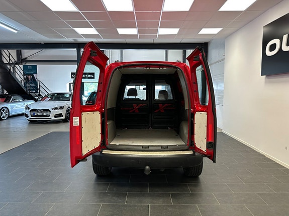 Volkswagen Caddy Cross 9 of 25