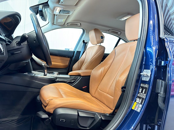 BMW 330e 8 of 14