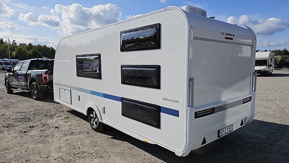 Adria ALTEA 552 PK Barnkammarvagn /AC / 3-vån säng 8 of 23