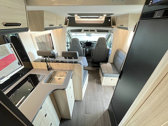 Sun Living S 75 SL / B-kort / Taksäng / Trume Diesel / 5 bältad/Auto 165hk 19 of 28