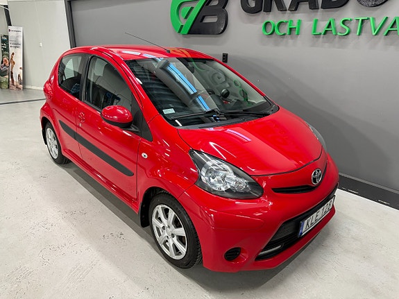 Toyota Aygo 7 of 19