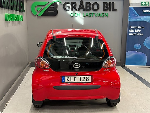Toyota Aygo 8 of 19