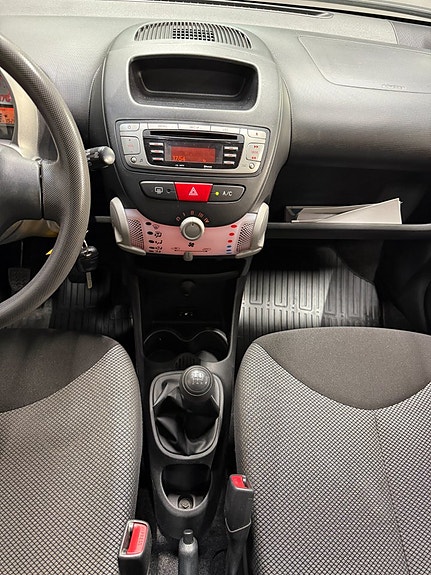 Toyota Aygo 15 of 19