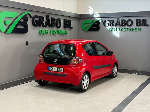 Toyota Aygo 5 of 19