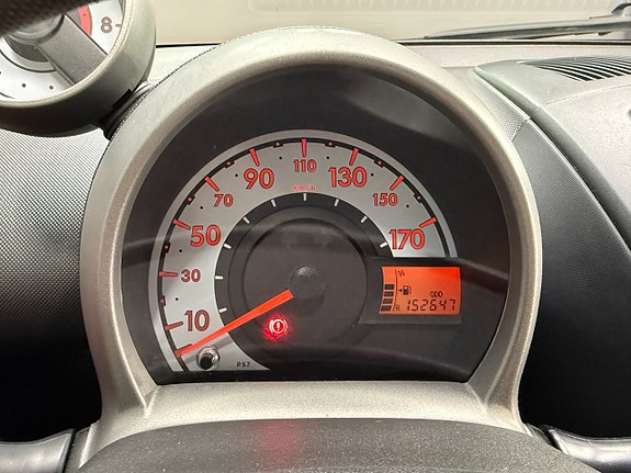 Toyota Aygo 16 of 19