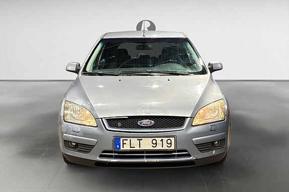 Ford Focus 10 of 17