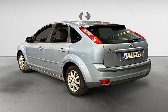 Ford Focus 5 of 17