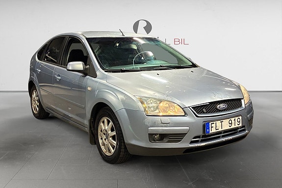 Ford Focus 9 of 17