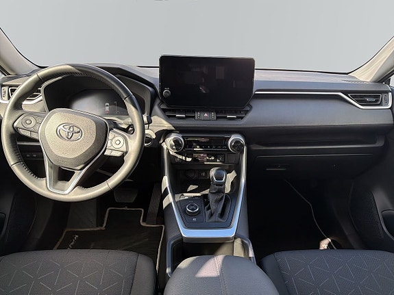 Toyota RAV4 10 of 12