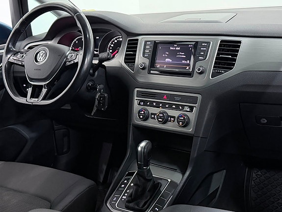 Volkswagen Golf Sportsvan 10 of 21