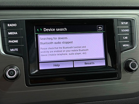 Volkswagen Golf Sportsvan 18 of 21