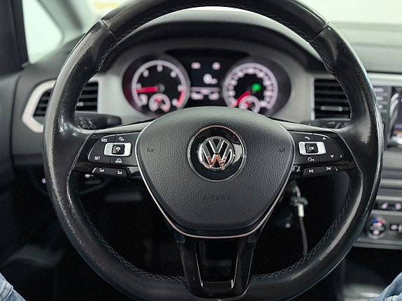 Volkswagen Golf Sportsvan 13 of 21