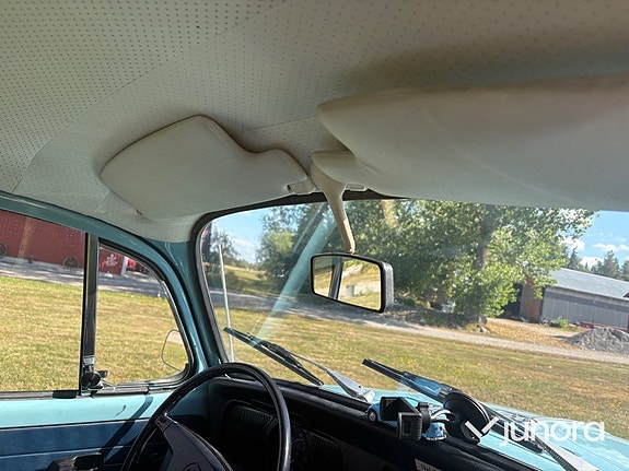 Volkswagen Käfer 1300 22 of 30