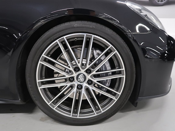 Porsche Panamera 4 10 of 30